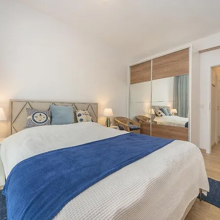 Abrahama Comfort 格丁尼亚